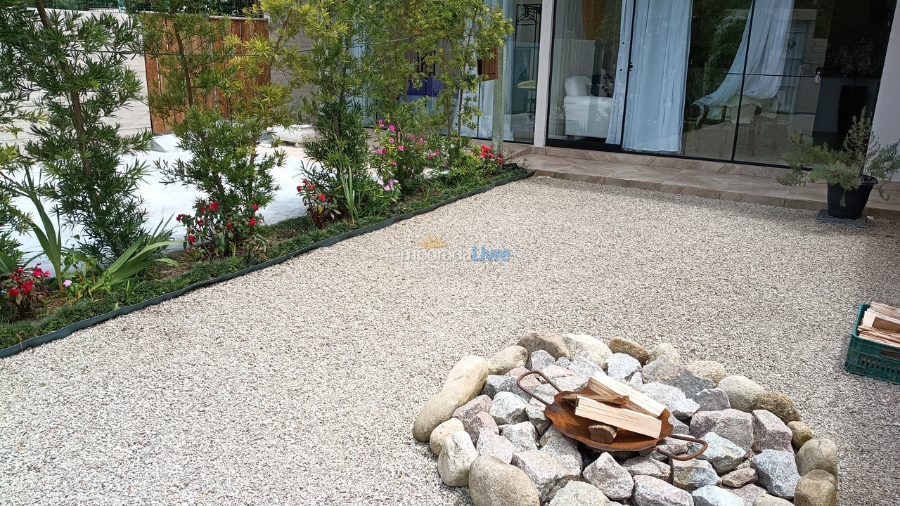 Casa para alquiler de vacaciones em Governador Celso Ramos (Fazenda da Armação)