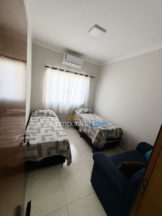 Casa para aluguel de temporada em Porto Rico (Loteamento Bela Vista)