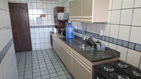 Piso de 3 habitaciones con baño privado y 1 plaza de aparcamiento en Avenida Praiana, Praia do Morro, Guarapari, ES.