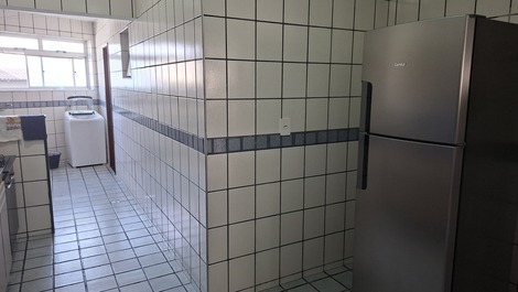 Piso de 3 habitaciones con baño privado y 1 plaza de aparcamiento en Avenida Praiana, Praia do Morro, Guarapari, ES.