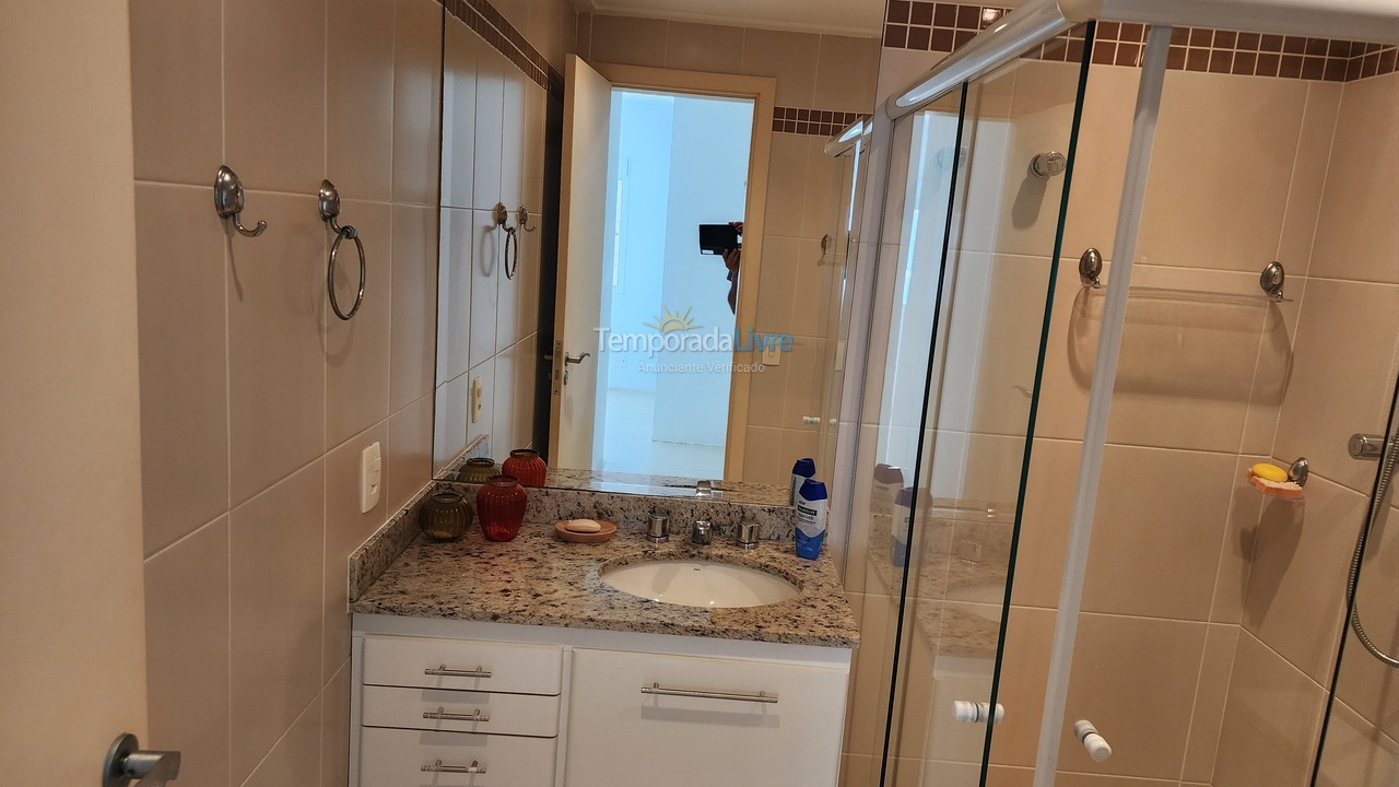 Apartment for vacation rental in Guarujá (Pitangueiras)