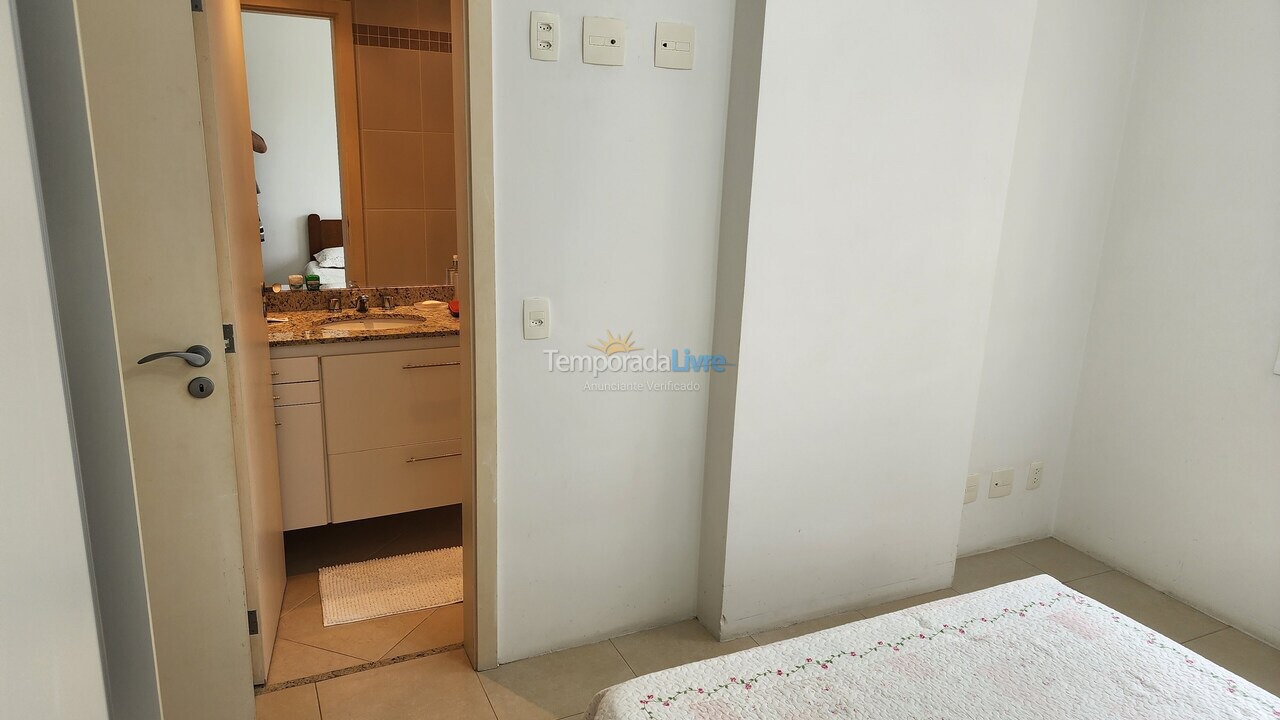 Apartment for vacation rental in Guarujá (Pitangueiras)