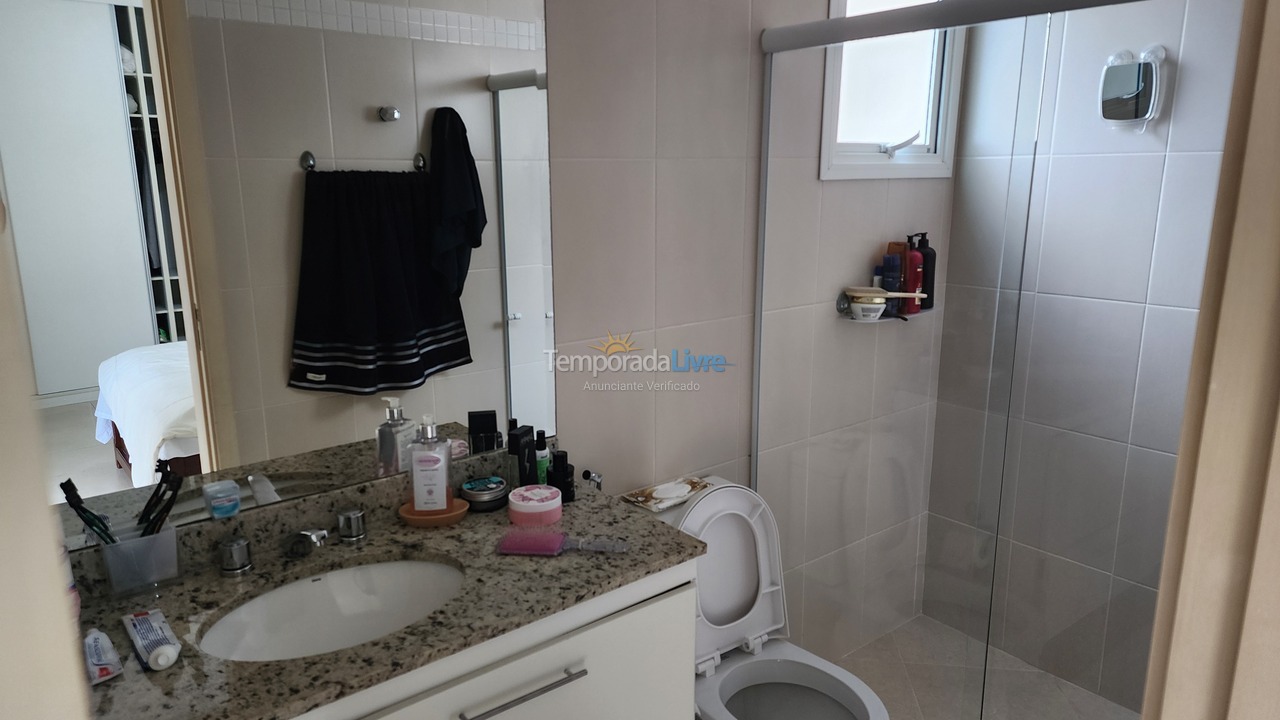 Apartment for vacation rental in Guarujá (Pitangueiras)