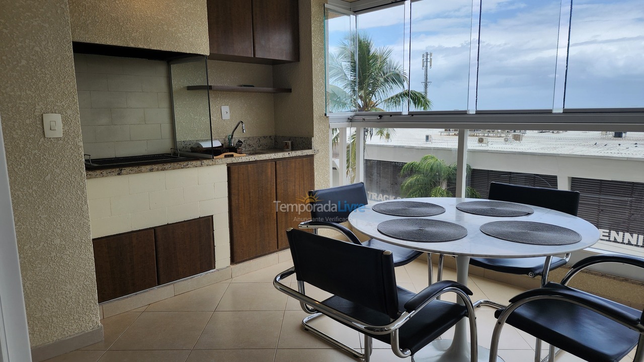 Apartment for vacation rental in Guarujá (Pitangueiras)