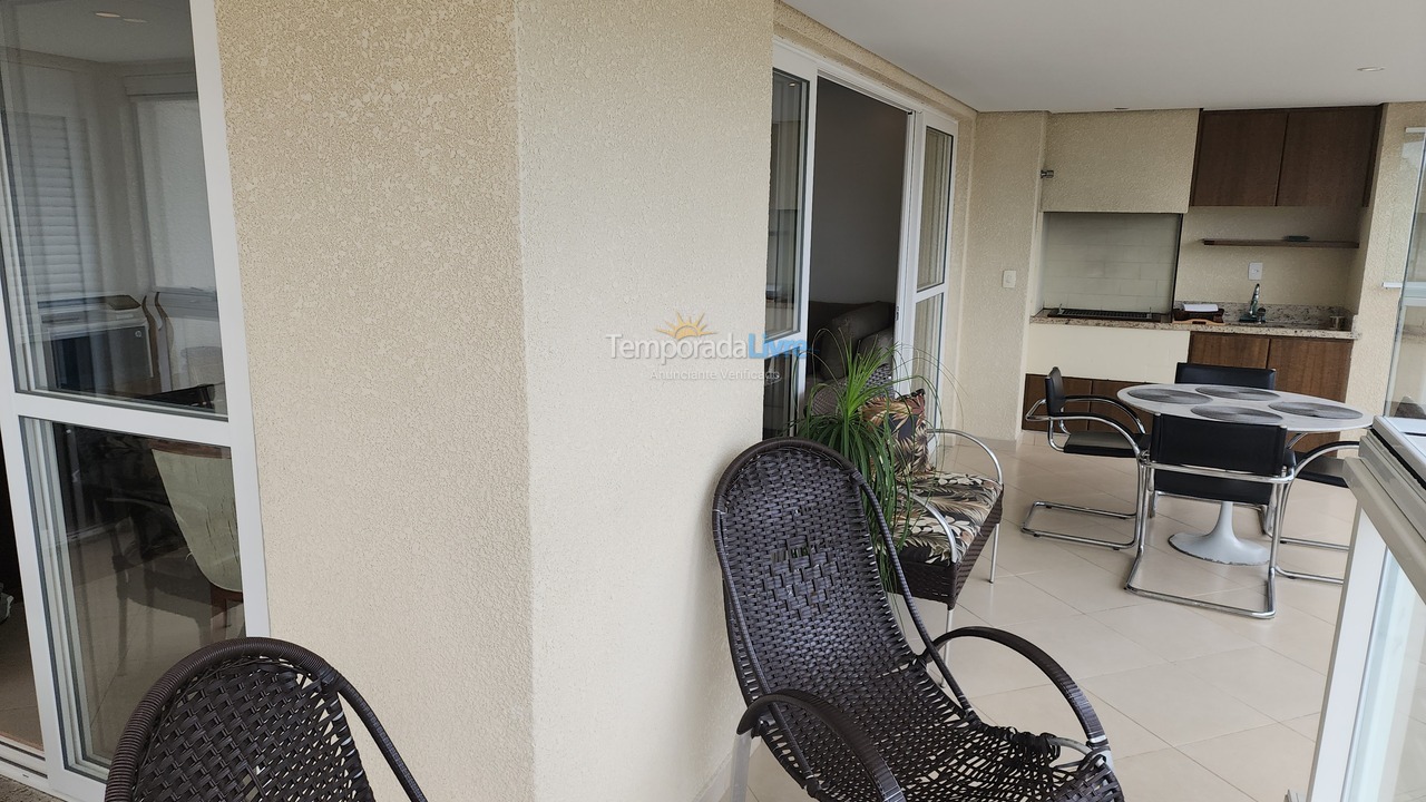 Apartment for vacation rental in Guarujá (Pitangueiras)