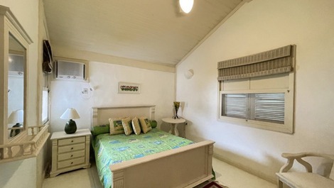 Casa em Geribá a poucos metros da praia