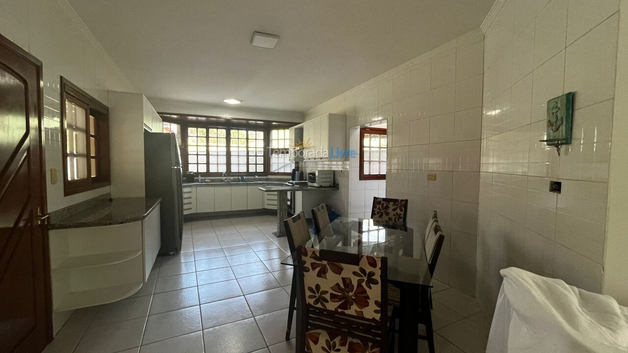 Casa para aluguel de temporada em Bertioga (Riviera de São Lourenço)