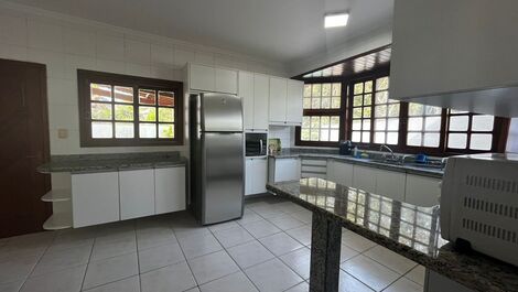 Casa Riviera de São Lourenço 5 dormitórios