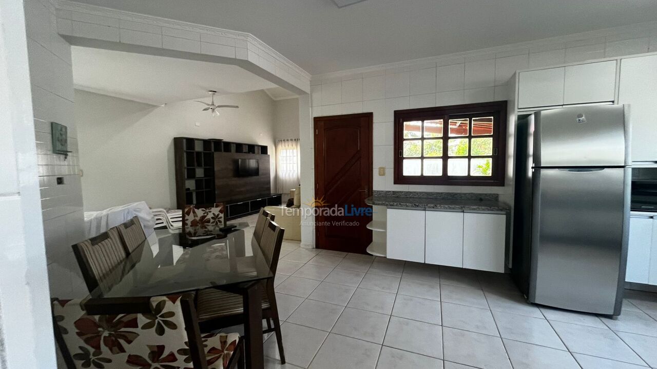 Casa para aluguel de temporada em Bertioga (Riviera de São Lourenço)