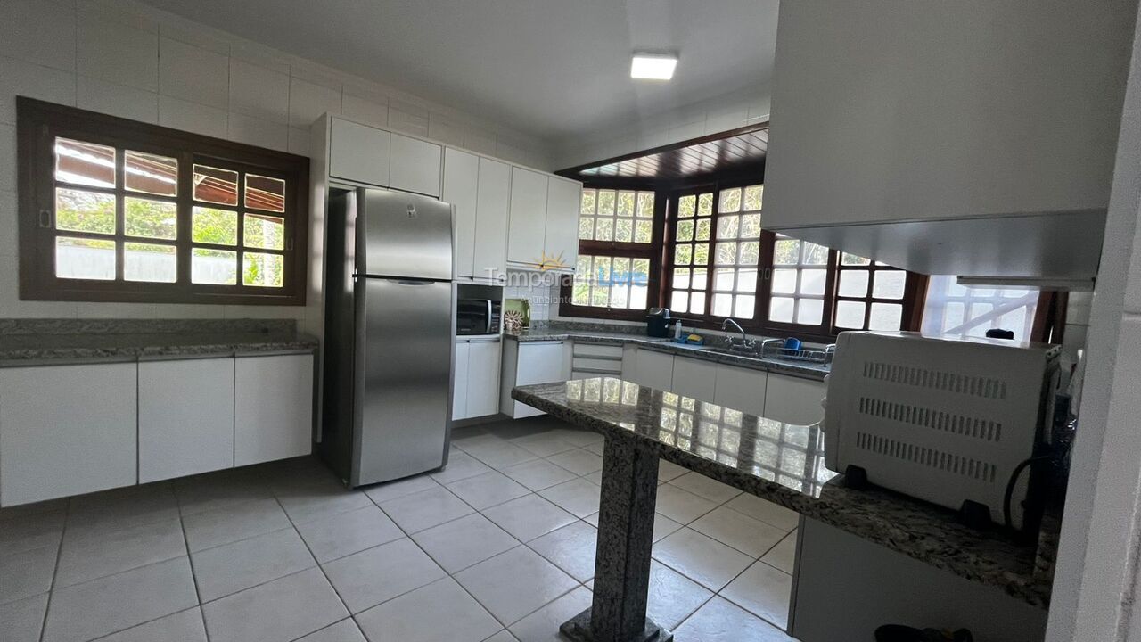 Casa para aluguel de temporada em Bertioga (Riviera de São Lourenço)