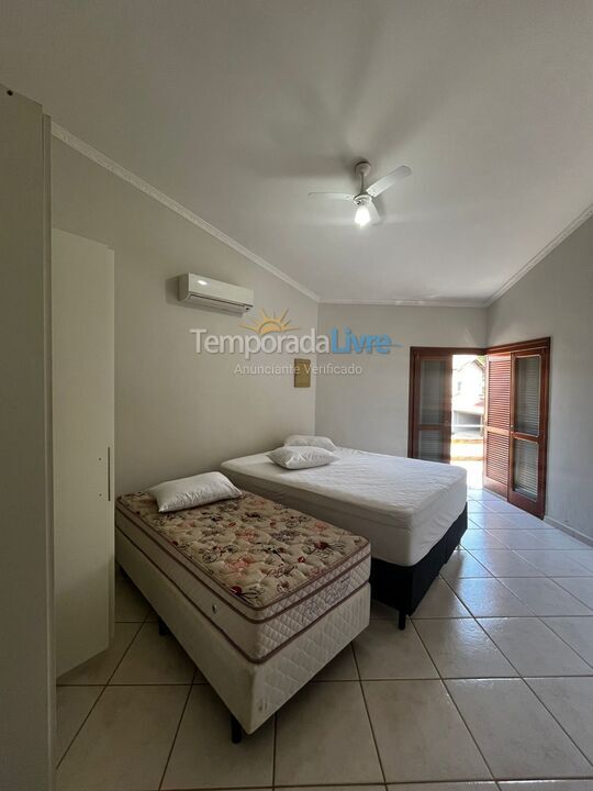 Casa para aluguel de temporada em Bertioga (Riviera de São Lourenço)