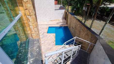 Casa no Cantão do Indaiá com 3 dormitórios pé na areia