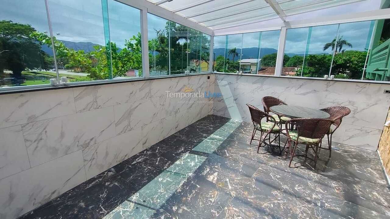 Casa para aluguel de temporada em Bertioga (Jd Refúgio Cantão do Indaiá)