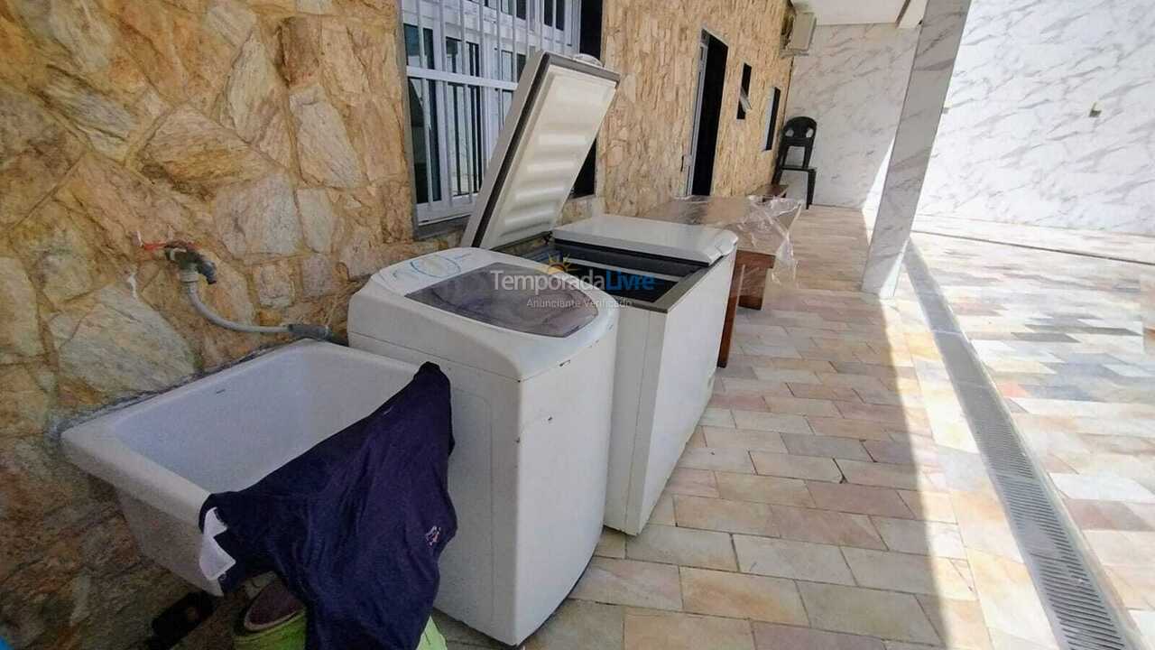 Casa para aluguel de temporada em Bertioga (Jd Refúgio Cantão do Indaiá)