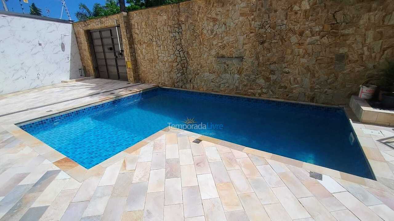 Casa para aluguel de temporada em Bertioga (Jd Refúgio Cantão do Indaiá)