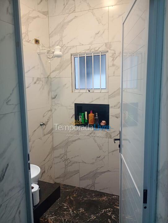 Casa para aluguel de temporada em Bertioga (Jd Refúgio Cantão do Indaiá)