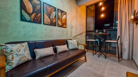 Apartment in the city center near Escarpas with air conditioning, bed linens and towels.