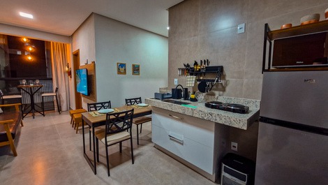 Apartment in the city center near Escarpas with air conditioning, bed linens and towels.