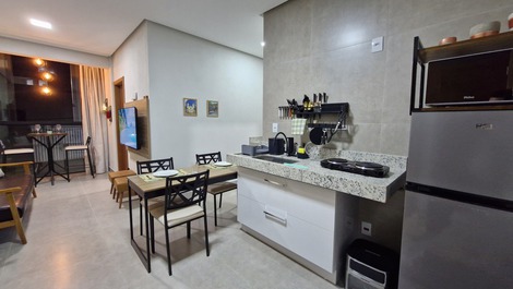 Apartment in the city center near Escarpas with air conditioning, bed linens and towels.
