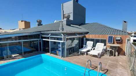 Excellent coverage pool and private barbecue - 257 mts