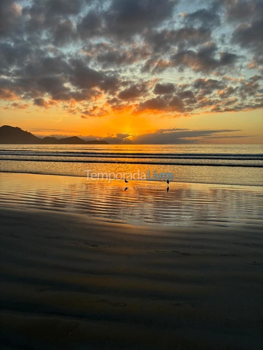 Casa para alquiler de vacaciones em Ubatuba (Praia das Toninhas)