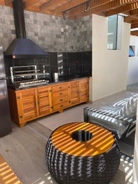 Luxury 3-suite house with private pool in a gated community.