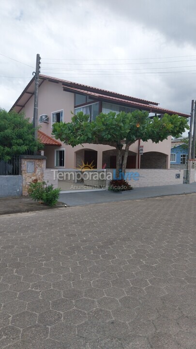 House for vacation rental in Palhoça (Praia da Pinheira)