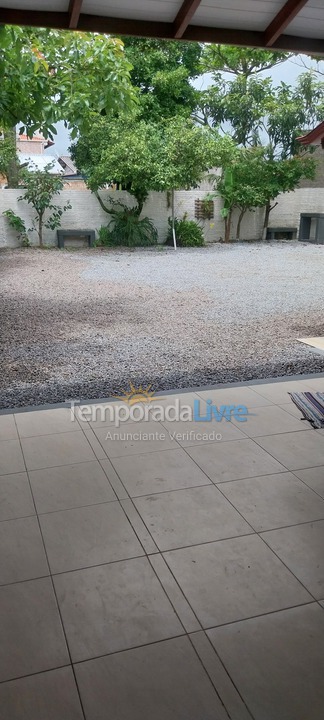 House for vacation rental in Palhoça (Praia da Pinheira)