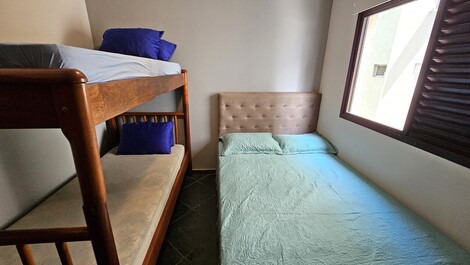 Apartamento Amplo | Praia Enseada | Garagem