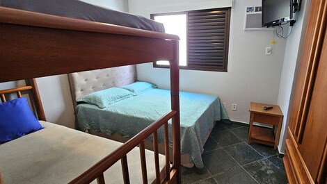 Apartamento Amplo | Praia Enseada | Garagem