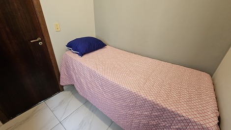 Apartamento Amplo | Praia Enseada | Garagem