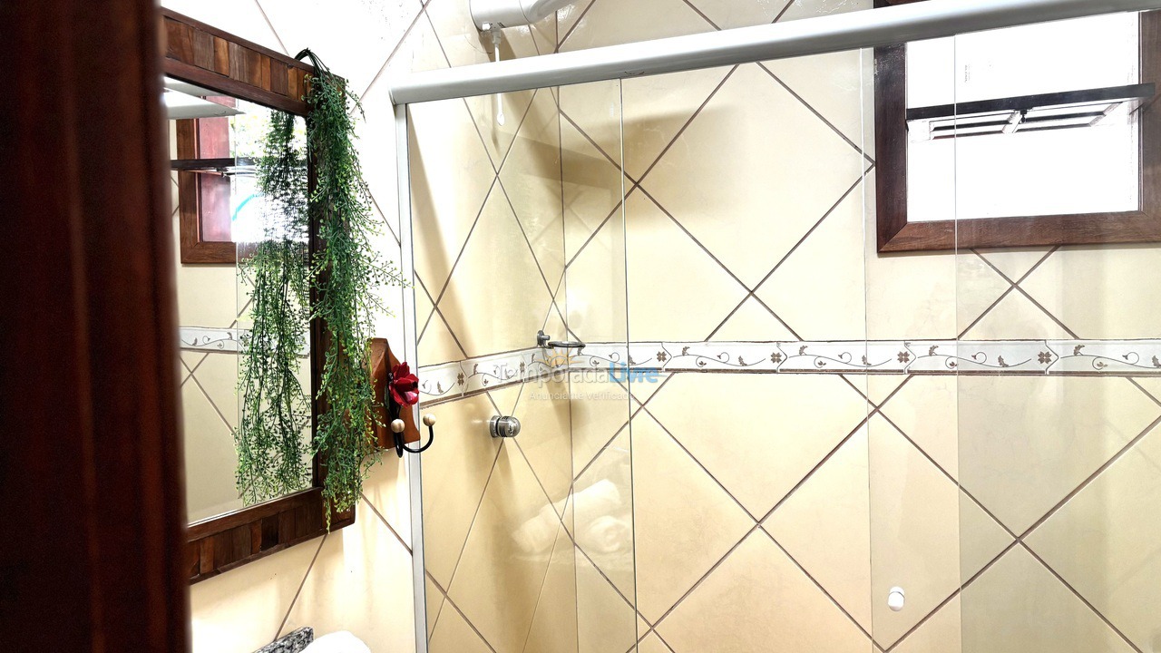 Casa para aluguel de temporada em Armação dos Búzios (Praia de Manguinhos)