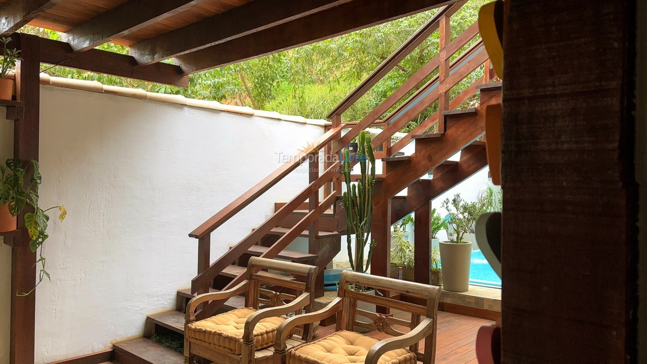 Casa para aluguel de temporada em Armação dos Búzios (Praia de Manguinhos)