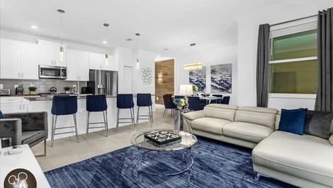 Hopede-se em uma casa com 7 quartos perto de Disney