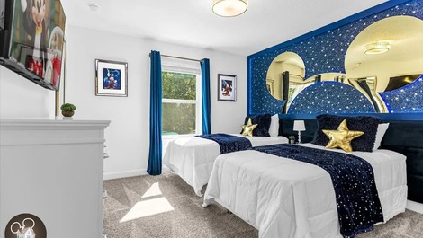 Hopede-se em uma casa com 7 quartos perto de Disney