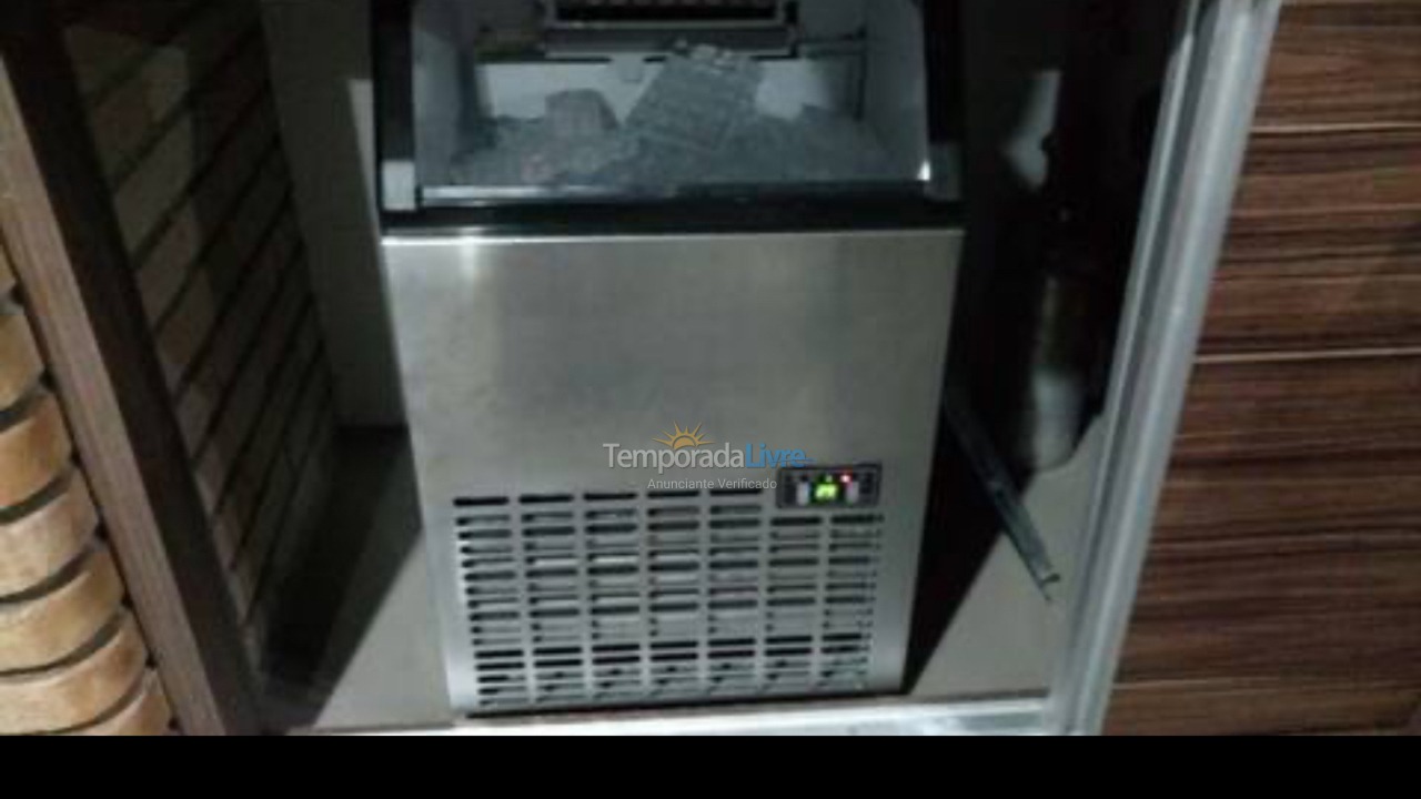 Apartment for vacation rental in Guarujá (Enseada)