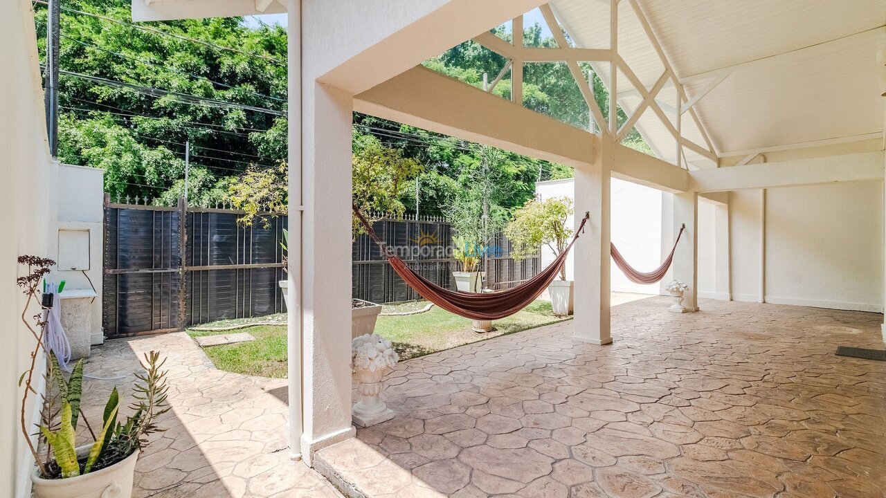House for vacation rental in Guarujá (Praia do Pernambuco)