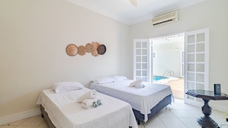 150m from the beach | Bed linen, towels | 4 parking spaces