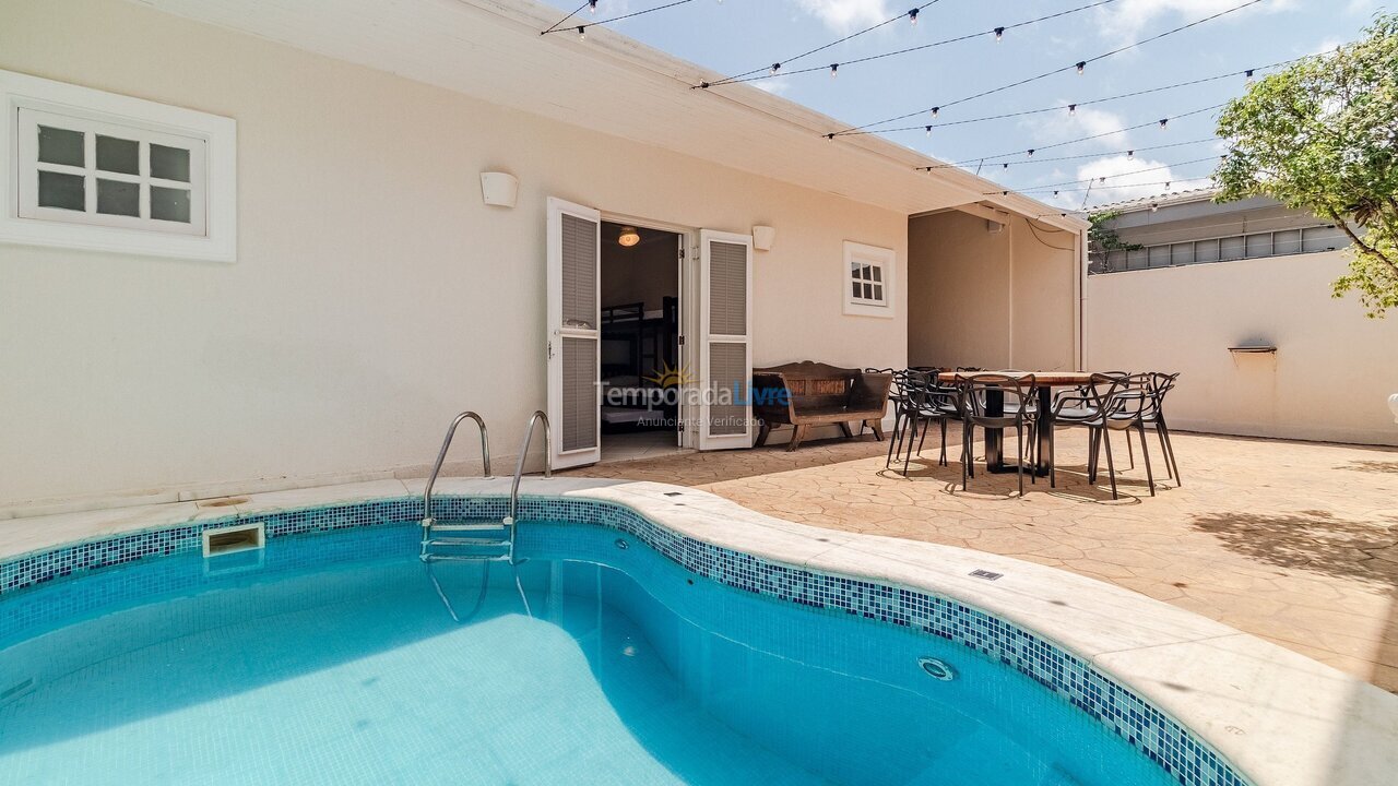 House for vacation rental in Guarujá (Praia do Pernambuco)