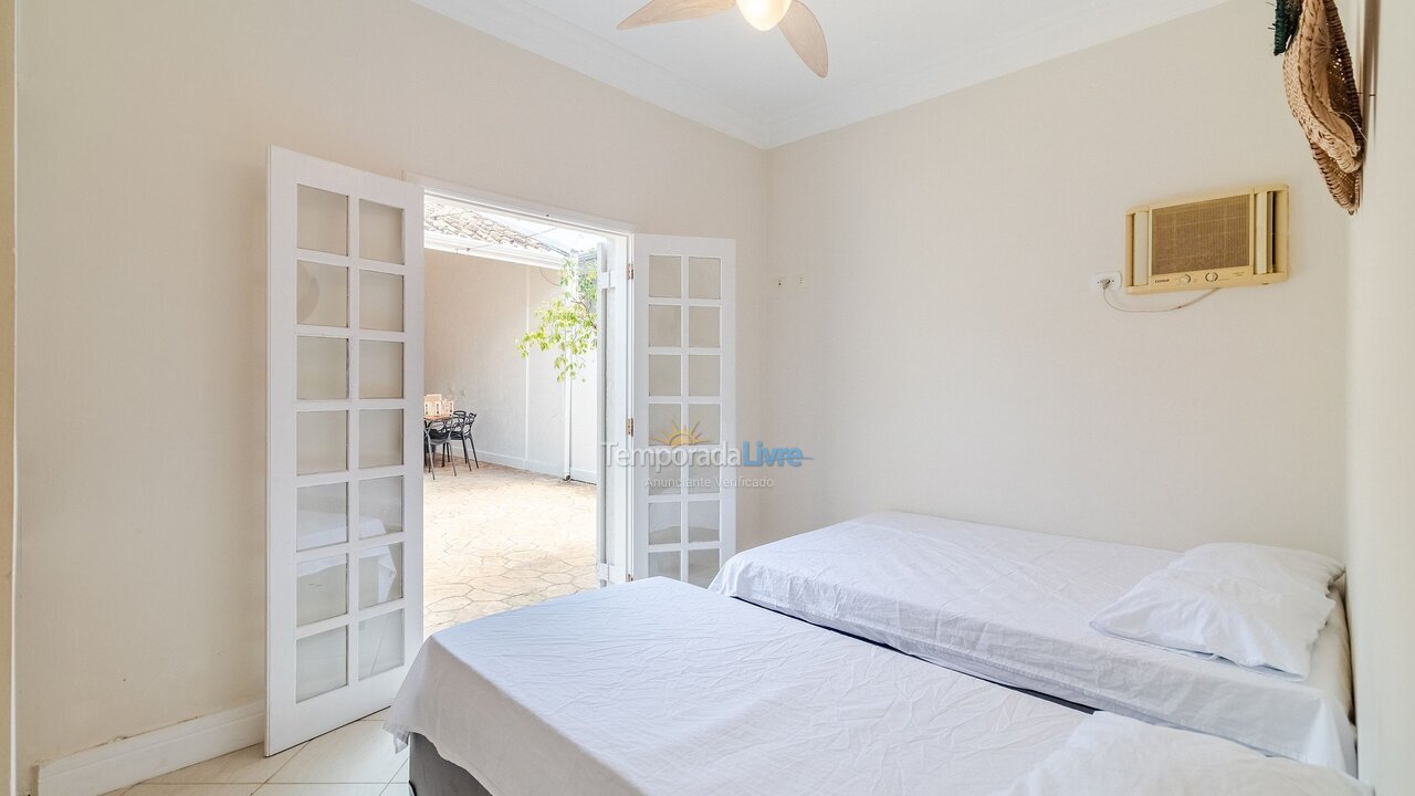 House for vacation rental in Guarujá (Praia do Pernambuco)