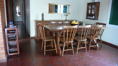 Cozy house in Itaguá