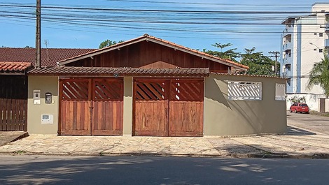 Cozy house in Itaguá