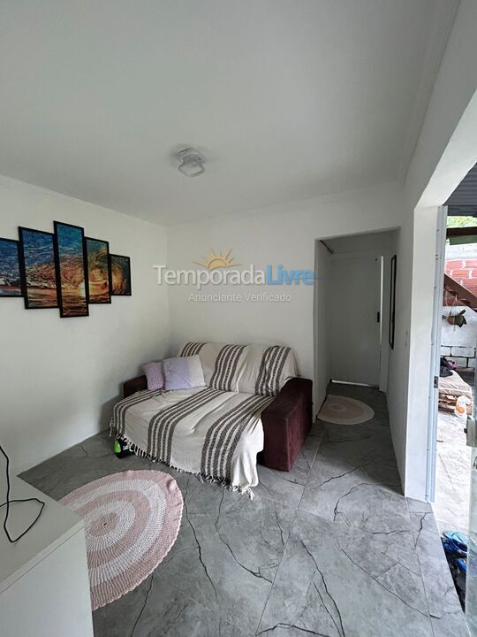Casa para aluguel de temporada em Ubatuba (Taquaral)