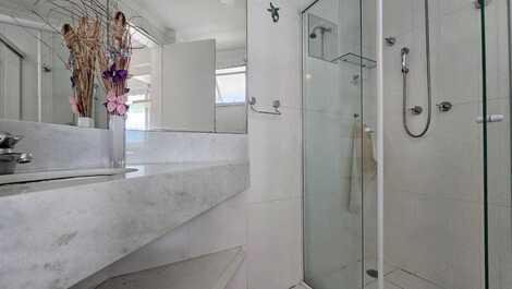 Apartment with beautiful sea view.