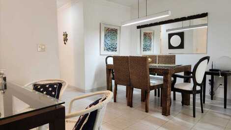 Comfortable apartment, close to the beach and with access to the shared club.