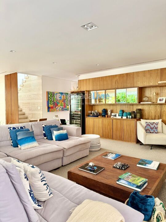 Casa para aluguel de temporada em São Sebastião (Praia da Baleia)