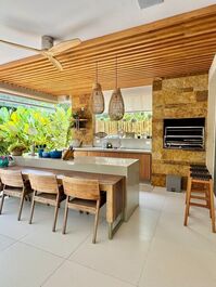 CASA DISPONIVEL NA PRAIA DA BALEIA