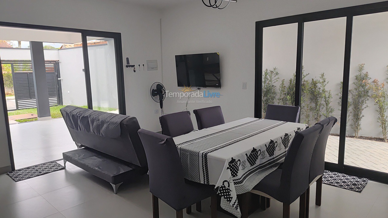 Casa para alquiler de vacaciones em Bertioga (Praia do Indaiá)