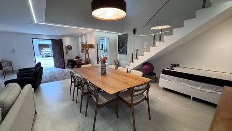 Casa de lujo a 300m de la playa – Ideal para Carnaval y temporada de vacaciones.