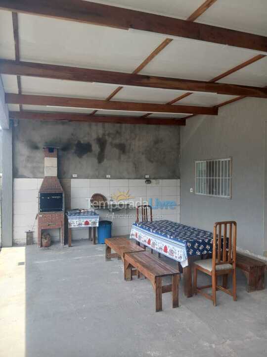 Casa para aluguel de temporada em Ubatuba (Maranduba)